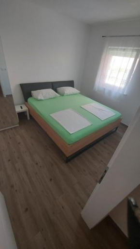 Apartmani Mlinar - Two bedroom apartment with seaview